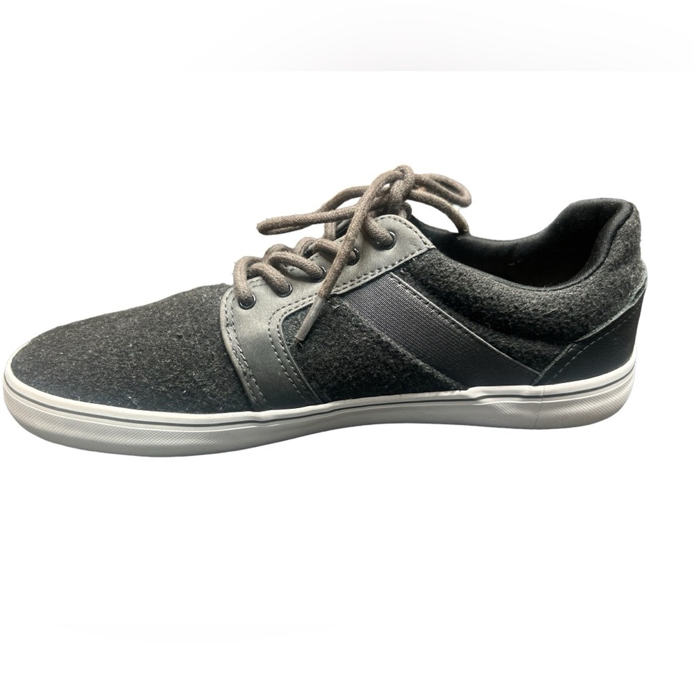 A-Frame Men's Gray Sneakers Size 8.5